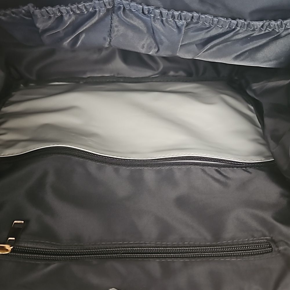 Debug Baby Diaper Bag with Built in Changing Station in Gray - Picture 8 of 15